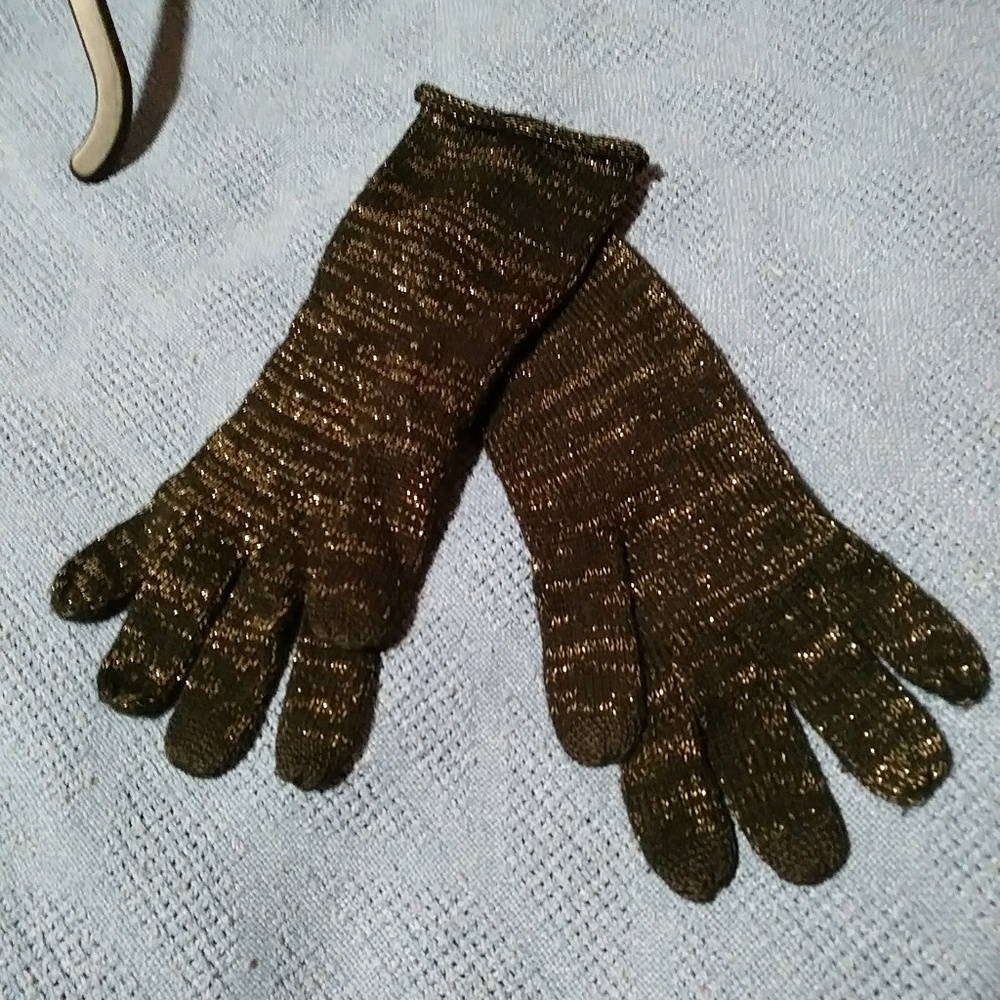 "SOLD" Knitted "Black & Gold" Gloves